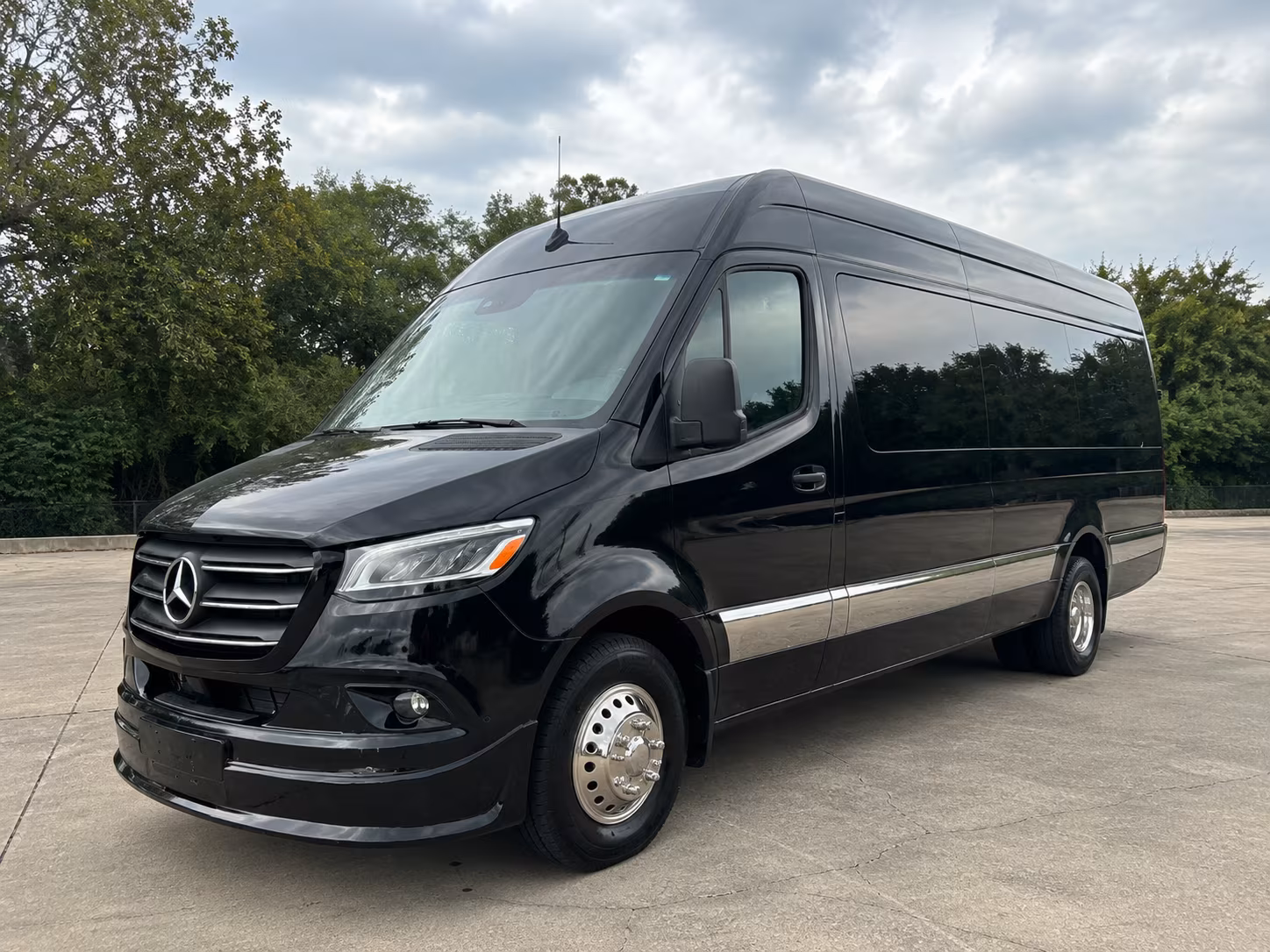 15 passenger sprinter van
