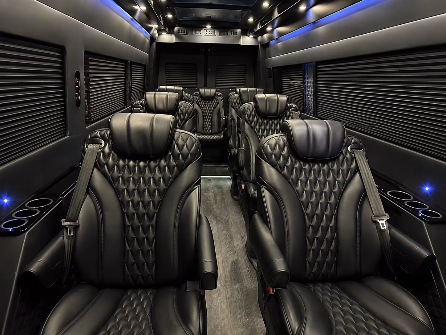 find the perfect transportation for your next airport transfer 3