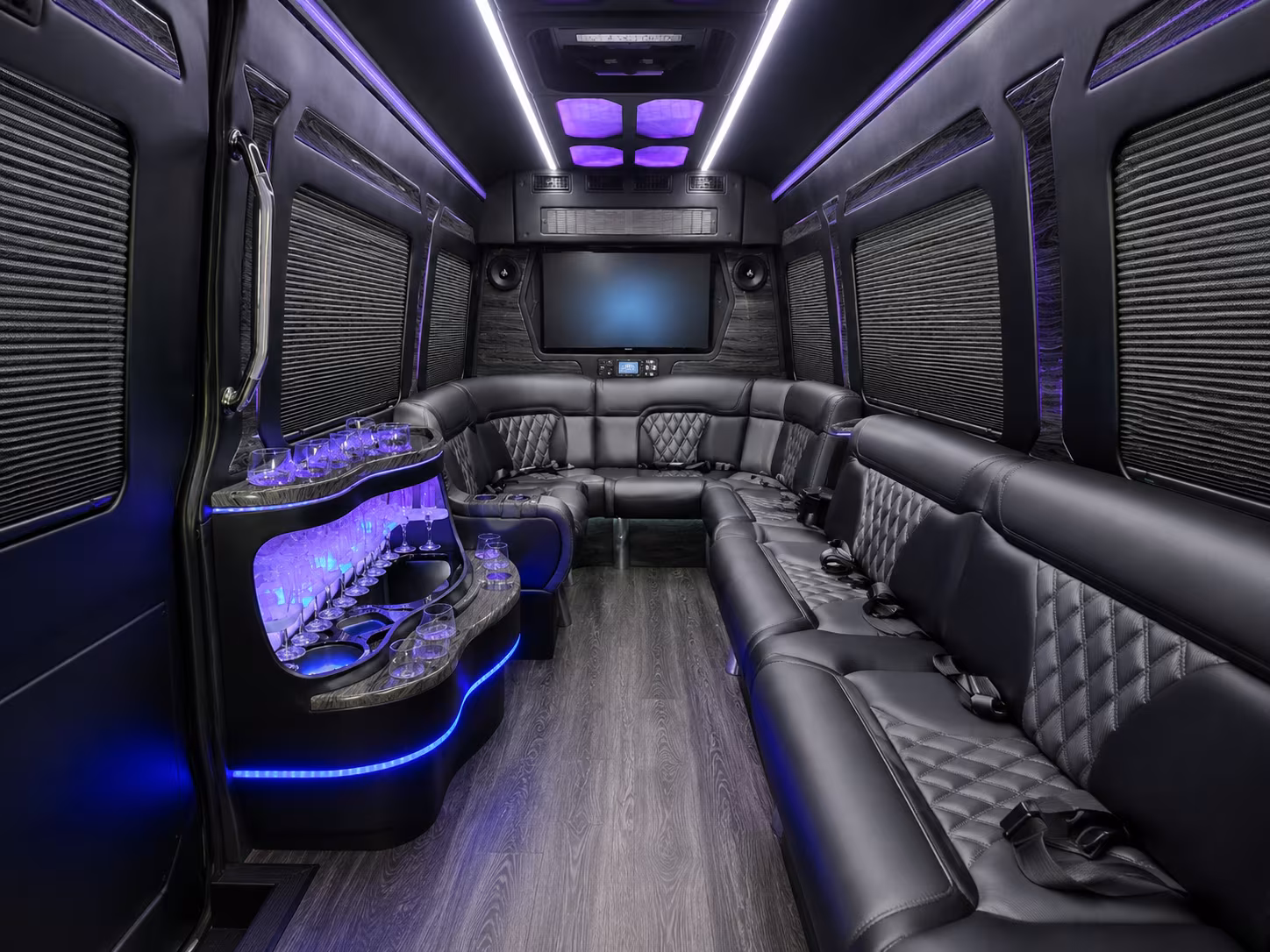 find the perfect transportation for your next airport transfer 4