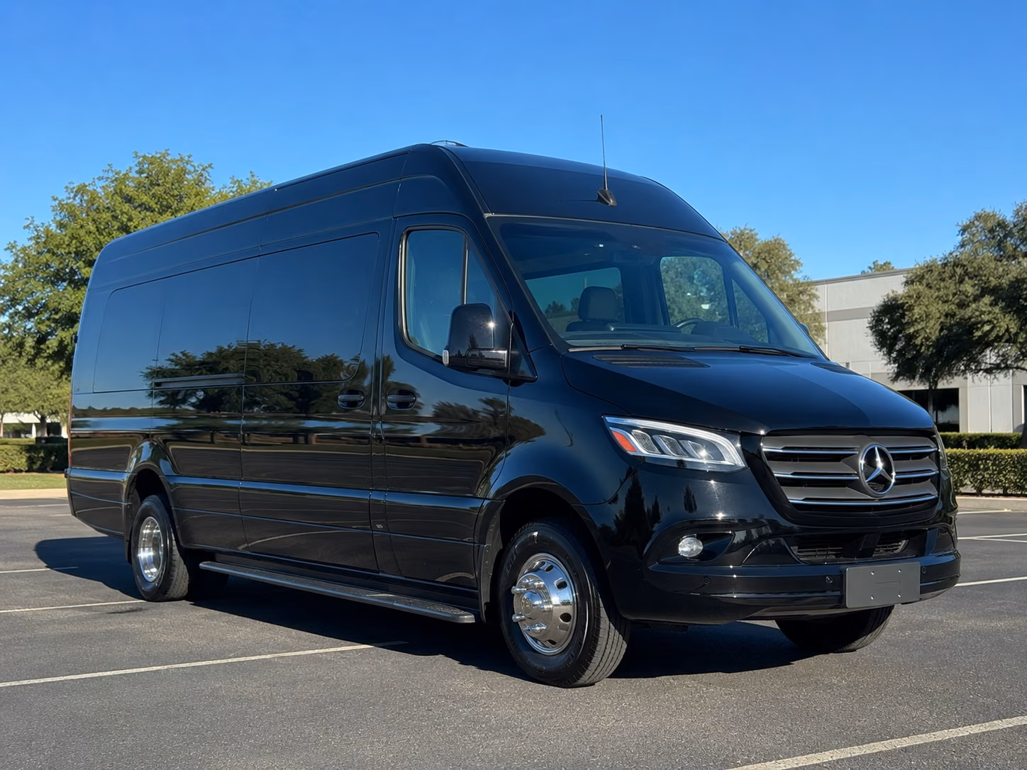 find the perfect transportation for your next corporate event 5